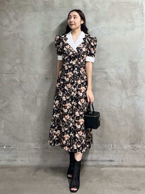 マルチプリントパフスリーブワンピーススナイデル2025