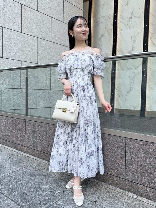 小物などお買い得な福袋 スナイデル] Sustainaオフショルギャザーワンピ SWFO252063 ワンピース
