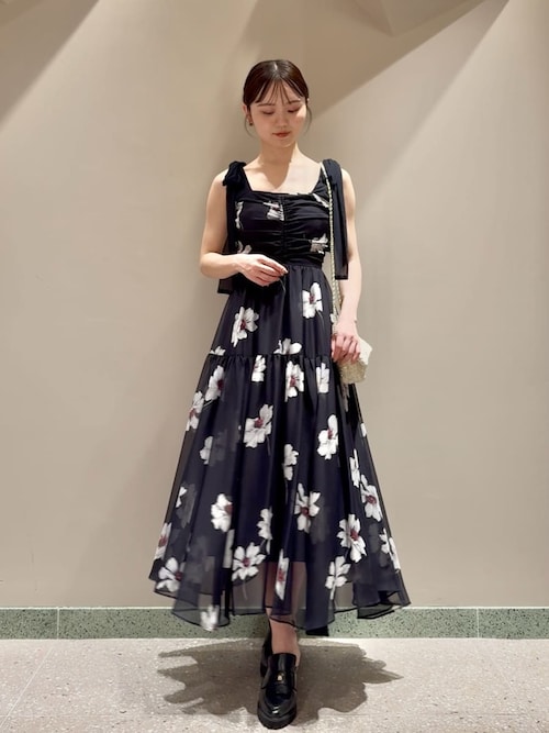 フラワープリントショルダーリボンワンピース（ワンピース