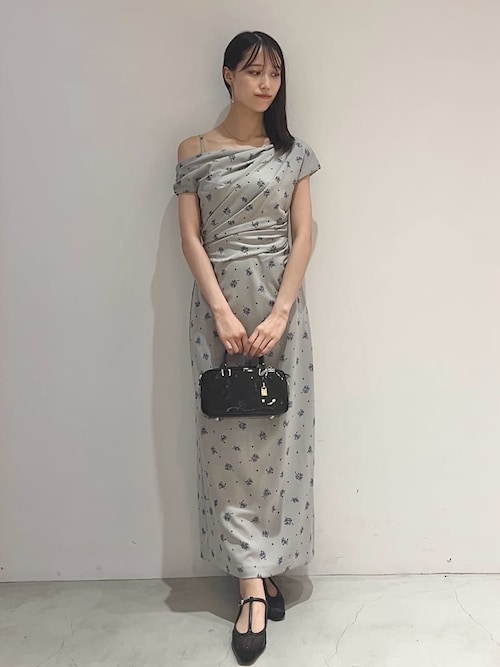 完売色♥️新作新品✨ SNIDEL フラワープリントドレープワンピース フラワープリントドレープワンピース(マキシ・ロングワンピース