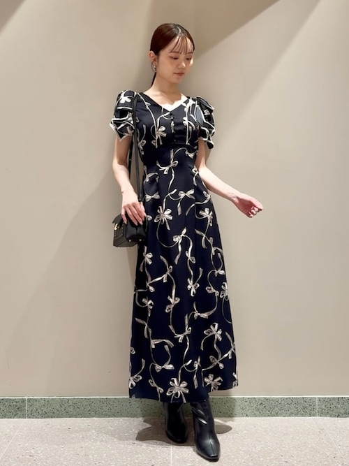 00サイズあり】Sustainableリボンプリントワンピース