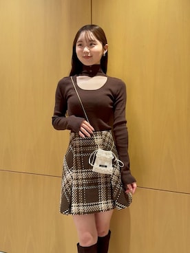 「アイテム（チャーム）」を使った、SNIDELさん（レディース・160cm）の秋コーディネート