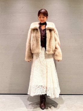 「肌見せ」｜「アイテム（チェスターコート）」を使った、SNIDELさん（レディース・153cm）の秋コーディネート