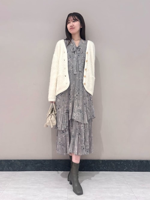 ファーライクミドルニットジャケット（ノーカラージャケット）｜SNIDEL