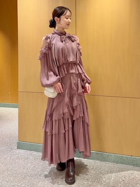 「アイテム（シャツ/ブラウス、ピンク系）」を使った、SNIDELさん（レディース・160cm）の秋コーディネート