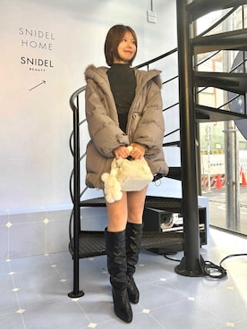 「アイテム（キーケース/キーアクセサリー）」を使った、SNIDELさん（レディース・165cm）の冬コーディネート