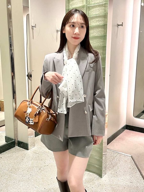 SNIDELSNIDELさんのテーラードジャケットを使ったコーディネート