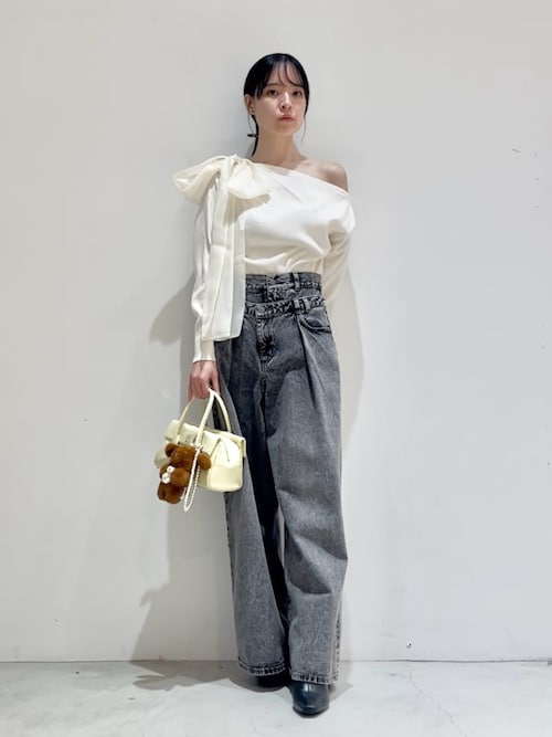 レイヤードデザインパンツ（デニムパンツ）｜SNIDEL（スナイデル）の