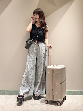 「アイテム（スウェットパンツ、その他）」を使った、SNIDELさん（レディース・165cm）の夏コーディネート