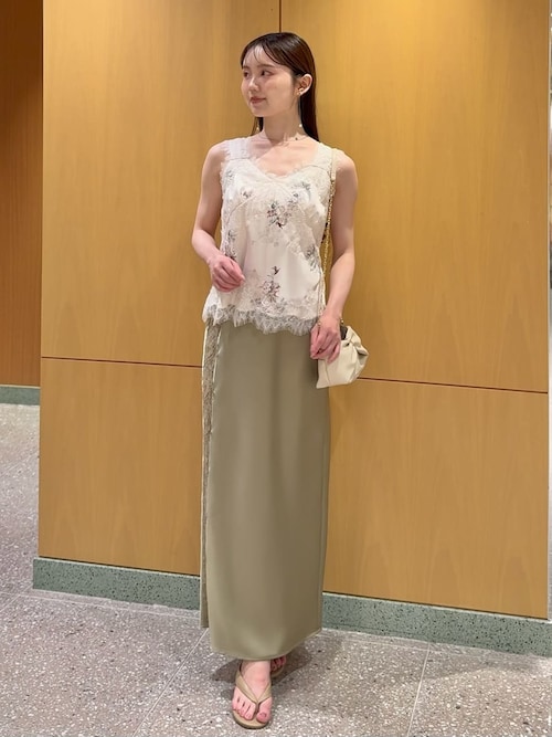 SNIDEL（スナイデル） ロング スカート レーストリムサテンナロー