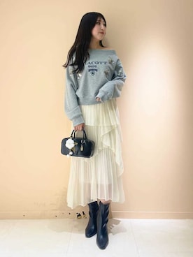 「アイテム（チャーム）」を使った、SNIDELさん（レディース・162cm）の秋コーディネート
