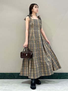 「アイテム（ボストンバッグ）」を使った、SNIDELさん（レディース・159cm）の夏コーディネート