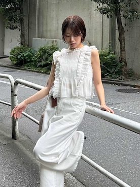 「SNIDEL（スナイデル）の【Kuroki denim】ハイライズワイドデニム（デニムパンツ、ホワイト系）」を使った、SNIDELさんの夏コーディネート