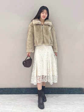 「アイテム（チェスターコート）」を使った、SNIDELさん（レディース・174cm）の秋コーディネート