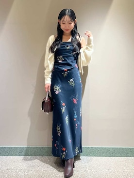 「アイテム（チャーム）」を使った、SNIDELさん（レディース・157cm）の秋コーディネート