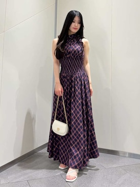 「SNIDEL（スナイデル）のラウンドフラップミニショルダー（ショルダーバッグ、ホワイト系）」を使った、SNIDELさんの夏コーディネート
