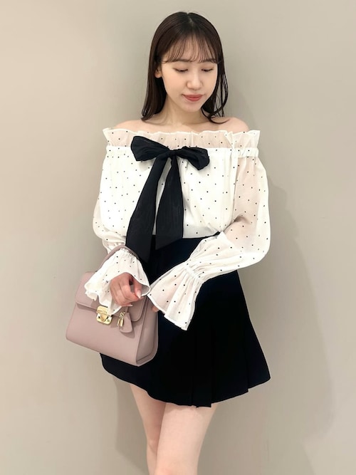 SNIDEL - 新品snidelブラウス SNIDEL ＼SALE50%OFF+2点購入で10%OFFクーポン有／即日発送
