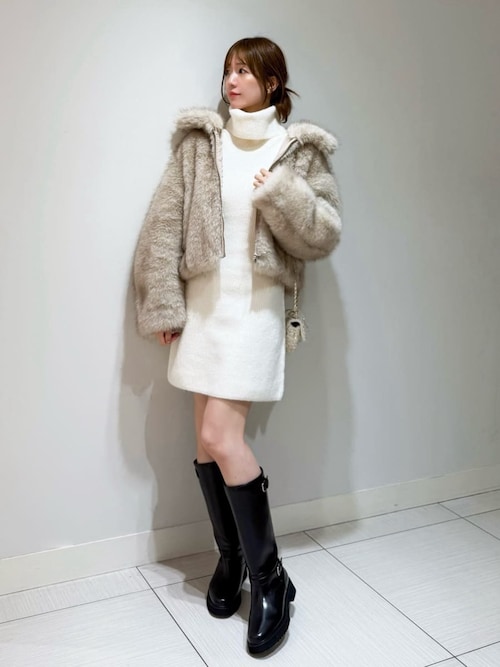 スナイデル　SNIDEL ファーショートコート. BEIGE ファーショートコート（チェスターコート）｜SNIDEL（スナイデル