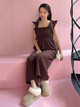 「ワイドパンツ」｜「アイテム（つなぎ/オールインワン）」を使った、SNIDELさん（レディース・159cm）の秋コーディネート