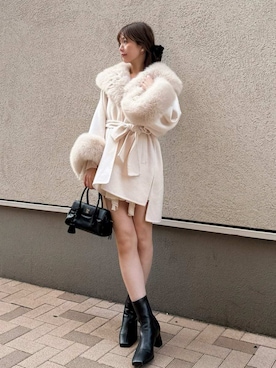 「アイテム（チェスターコート、ホワイト系）」を使った、SNIDELさん（レディース・162cm）の秋コーディネート