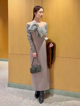 「アイテム（イヤリング）」を使った、SNIDELさん（レディース・160cm）の冬コーディネート