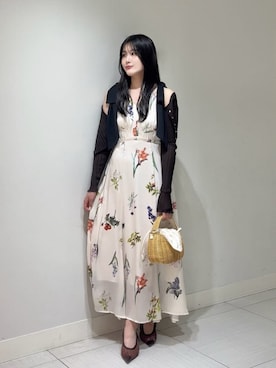 SNIDELのカーディガン/ボレロを使った「花柄ワンピース」の人気