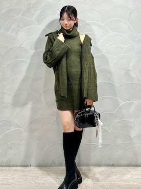 「アイテム（チャーム）」を使った、SNIDELさん（レディース・162cm）の秋コーディネート