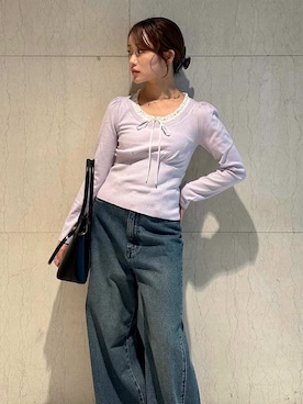 「SNIDEL（スナイデル）のデザインワイドパンツ（デニムパンツ、ブルー系）」を使った、SNIDELさんの秋コーディネート