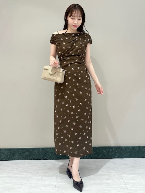 フラワープリントドレープワンピース（ワンピース）｜SNIDEL