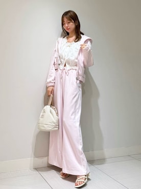「アイテム（スウェットパンツ）」を使った、SNIDELさん（レディース・162cm）の夏コーディネート