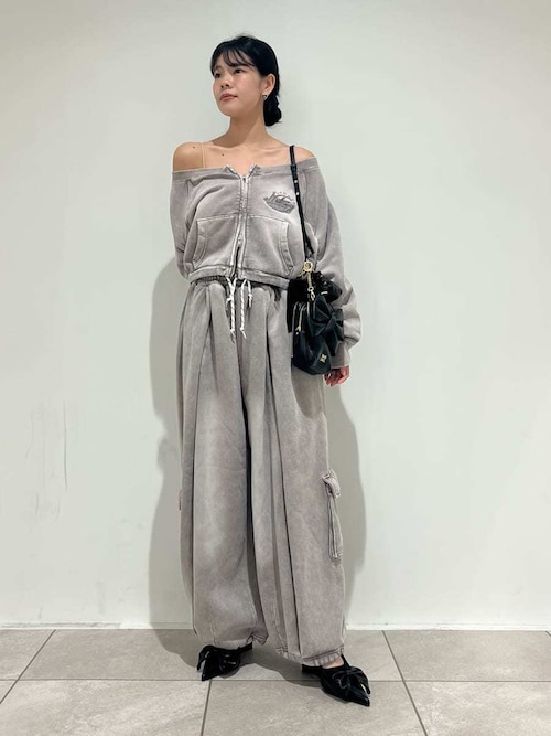 セール】【SNIDEL/NUTMEG】オフショルジップロゴプルオーバー