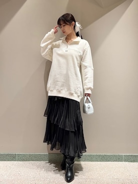 「アイテム（ヘアアクセサリー）」を使った、SNIDELさん（レディース・165cm）の秋コーディネート