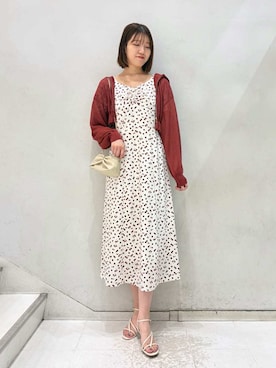 「SNIDEL（スナイデル）のバリエミュール（サンダル、ホワイト系）」を使った、SNIDELさんの春コーディネート
