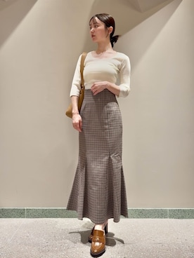 「SNIDEL（スナイデル）のハイウエストマーメイドスカート（スカート）」を使った、SNIDELさん（レディース・160cm）の秋コーディネート