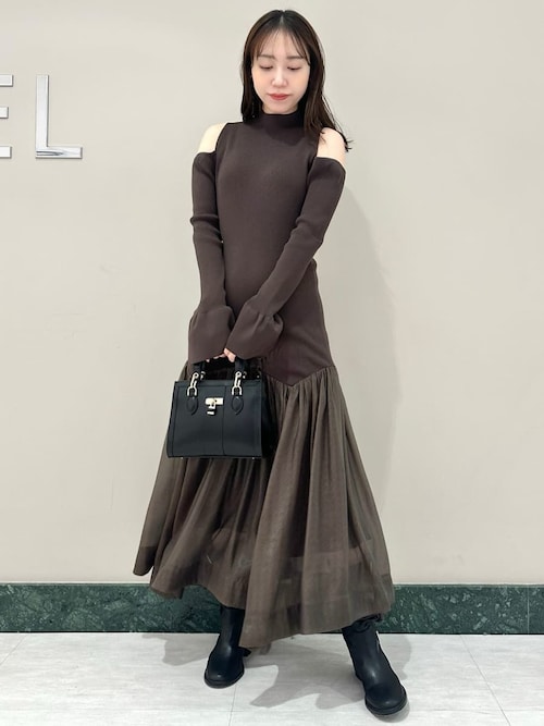 SNIDEL Sustainableコールドショルダーニットワンピース SNIDEL（スナイデル） ワンピース Sustainableコールドショルダー