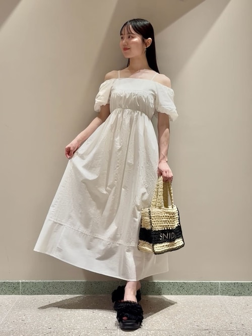 新品スナイデル☆パフスリワンピース　オフショルダー フリル オフショルパフスリワンピース(マキシ・ロングワンピース
