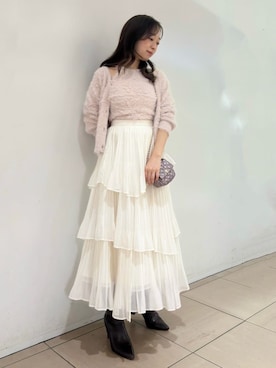 「肌見せ」｜「アイテム（ショルダーバッグ）」を使った、SNIDELさん（レディース・154cm）の秋コーディネート