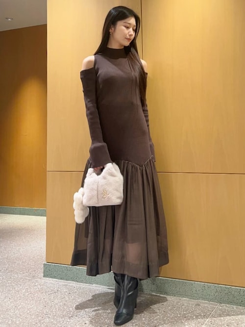 Sustainableコールドショルダーニットワンピース（ワンピース