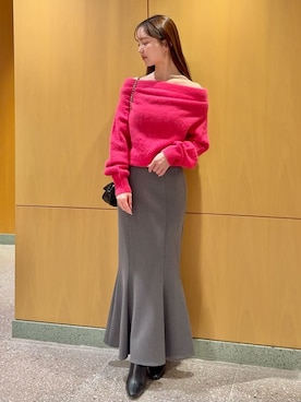 「肌見せ」｜「アイテム（ショルダーバッグ）」を使った、SNIDELさん（レディース・160cm）の冬コーディネート