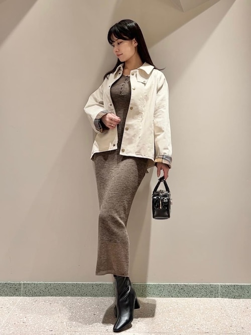 オープンショルダーシアーニットワンピース　ブラウン オープンショルダーシアーニットワンピース（ワンピース