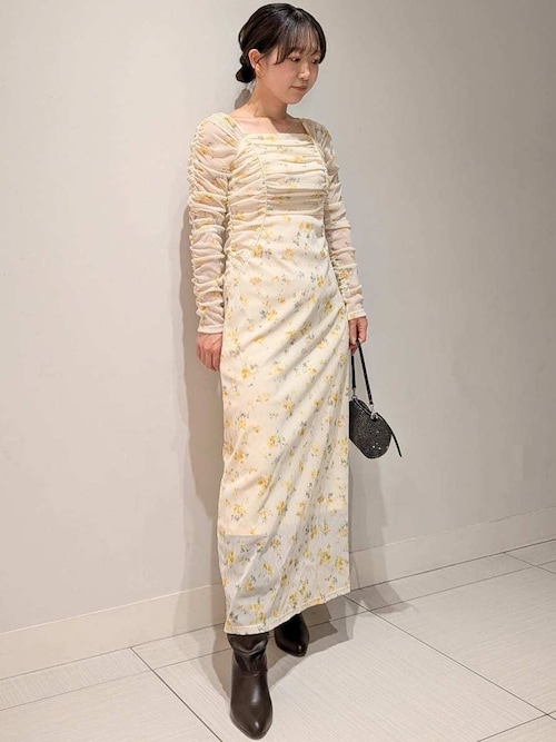 フロッキープリントギャザーワンピース（ワンピース）｜SNIDEL