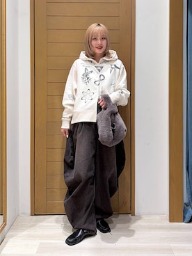 「HEREIAM（ヘレイアム）のアイテム」を使った、orinさん（レディース・164cm）の秋コーディネート