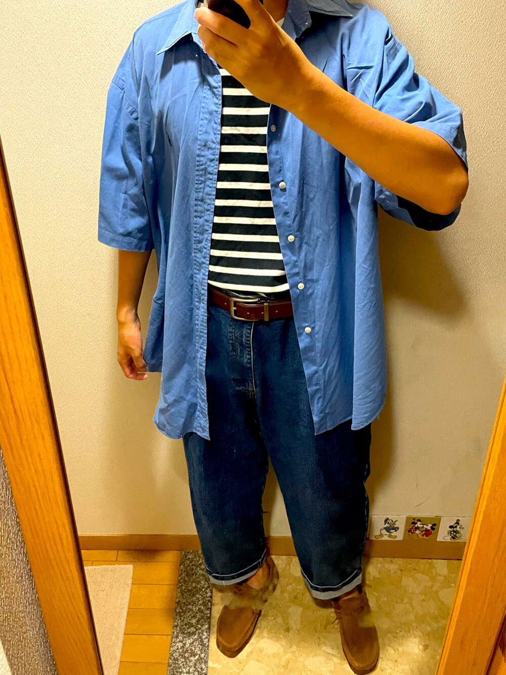 「clarks、デニム、シャツスタイル、ボーダー、夏、大学生」｜「Clarks Originalsのクラークスオリジナルズ/メンズ Wallabee ワラビー（モカシン/デッキシューズ、ベージュ系）」を使った、TAKESHIさん（メンズ・178cm）の夏コーディネートの1枚目の写真