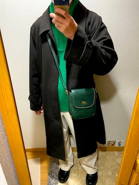 「緑」｜「アイテム（ステンカラーコート）」を使った、TAKESHIさん（メンズ・178cm）の冬コーディネート