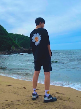 「SMILEY（スマイリー）のアイテム」を使った、Zingaさん（メンズ・177cm）の秋コーディネート