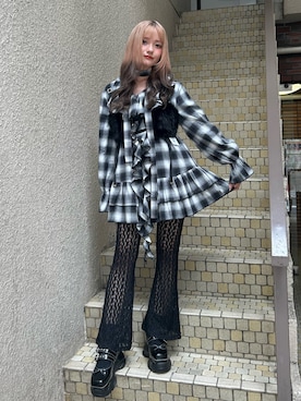 「jouetie（ジュエティ）のアイテム（スニーカー）」を使った、HONOKAさん（レディース・157cm）の秋コーディネート