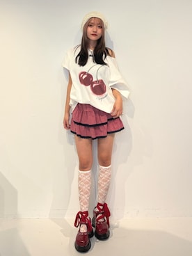 「jouetie（ジュエティ）のチェリーワンショルルーズTシャツ（Tシャツ/カットソー、ホワイト系）」を使った、HONOKAさん（レディース・157cm）の春コーディネート