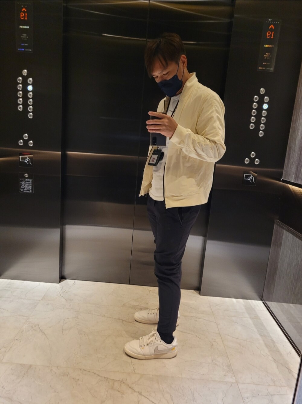 【NIKE/ナイキ】 タグアウト サテンジャケット スタジャン ベージュ M NIKE/ナイキ】 タグアウト サテンジャケット スタジャン ベージュ M