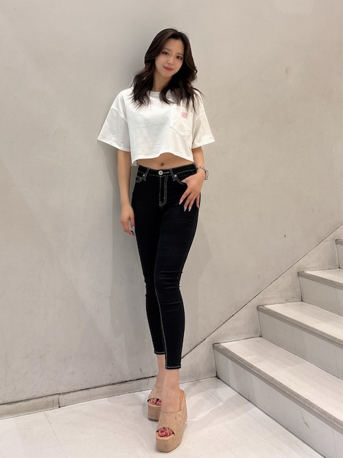 GYDA 【TINY】ミドルウエストワンウォッシュスキニーXS 新品タグ付き ジェイダ GYDA 【TINY】ミドルウエストワンウォッシュスキニー