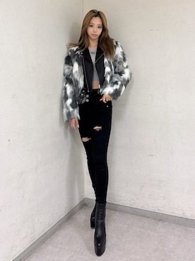 「アイテム（ライダースジャケット）」を使った、YURARAさん（レディース・170cm）の秋コーディネート